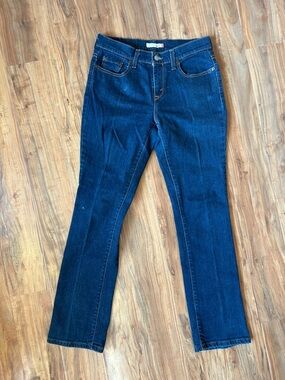 Levi’s 505 Classic Straight Leg Dark Wash Denim Jeans Timeless Everyday Fit Sz 6